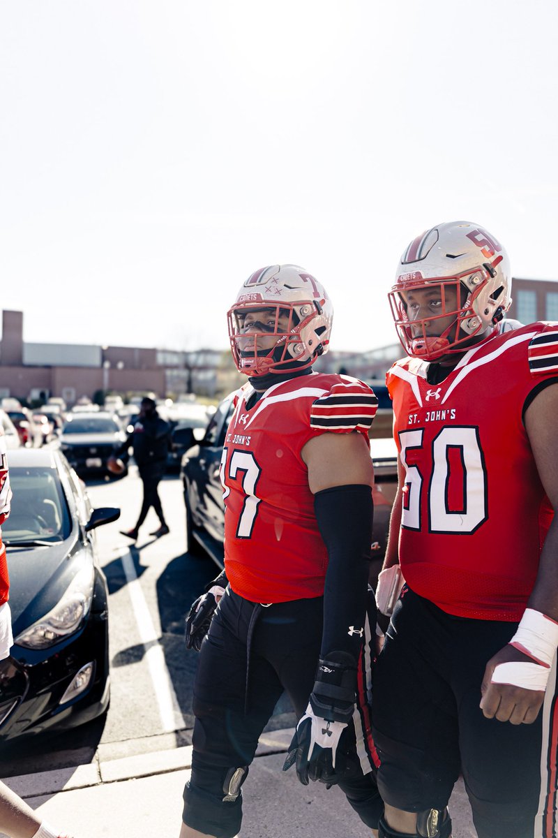 Junior Szn Tape!! hudl.com/v/2Qrgba <a href="/patward71/">Pat Ward</a> <a href="/coachbailey29/">Antwon Bailey</a>  <a href="/MikeWard71/">Mike Ward</a>