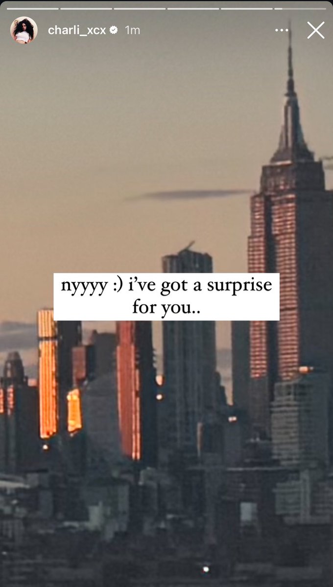 xcxsource's tweet image. “nyyyy :) i’ve got a surprise for you”

-Charli xcx via instagram stories