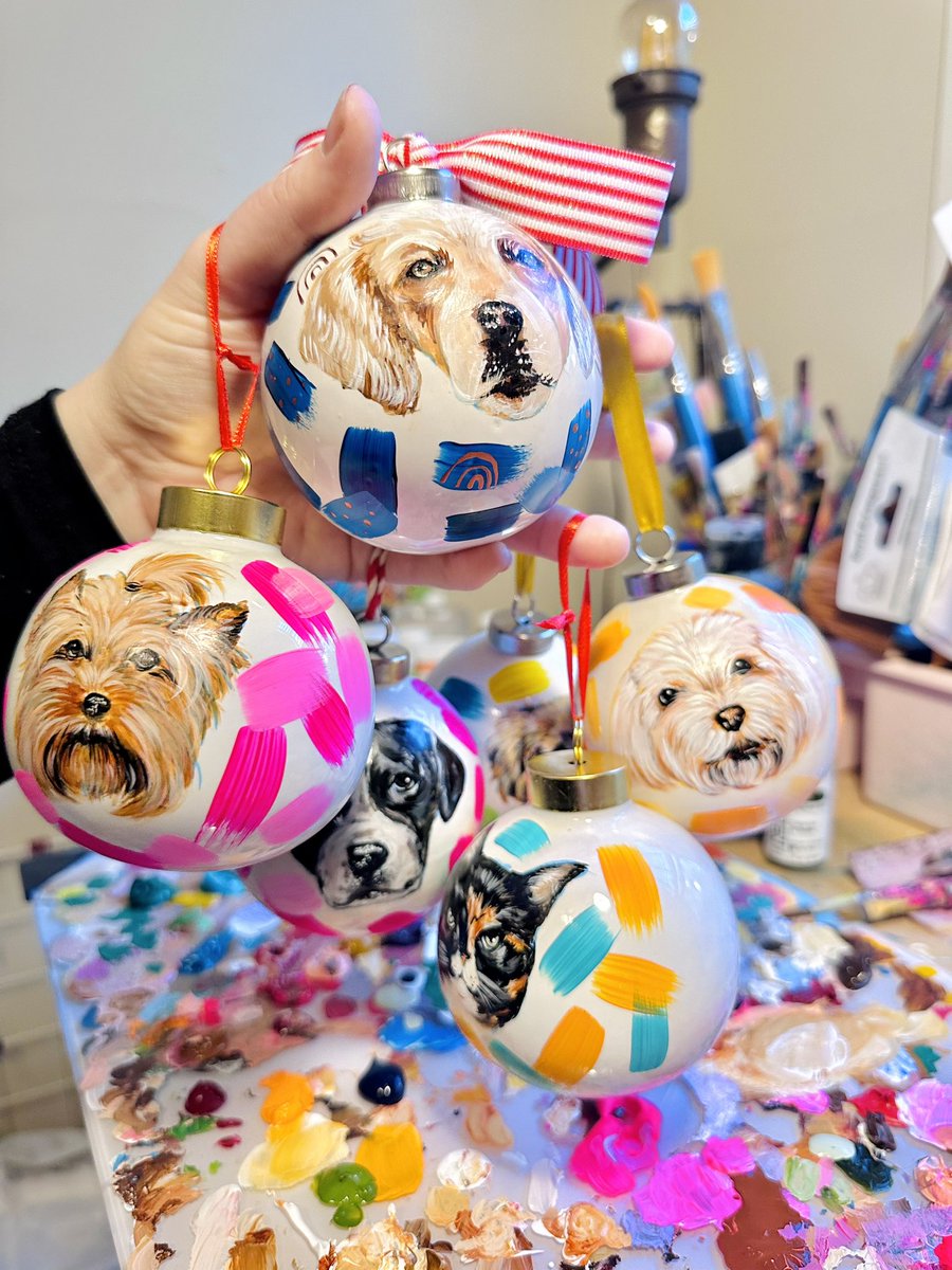 Knocking out some fur baby ornaments 🩷