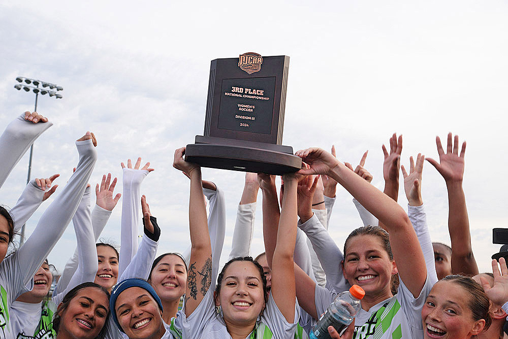 Brookhaven Finishes Third in Nation

🗞️ brookhaven.prestosports.com/sports/wsoc/20…

#NJCAASoccer | #HavenMade