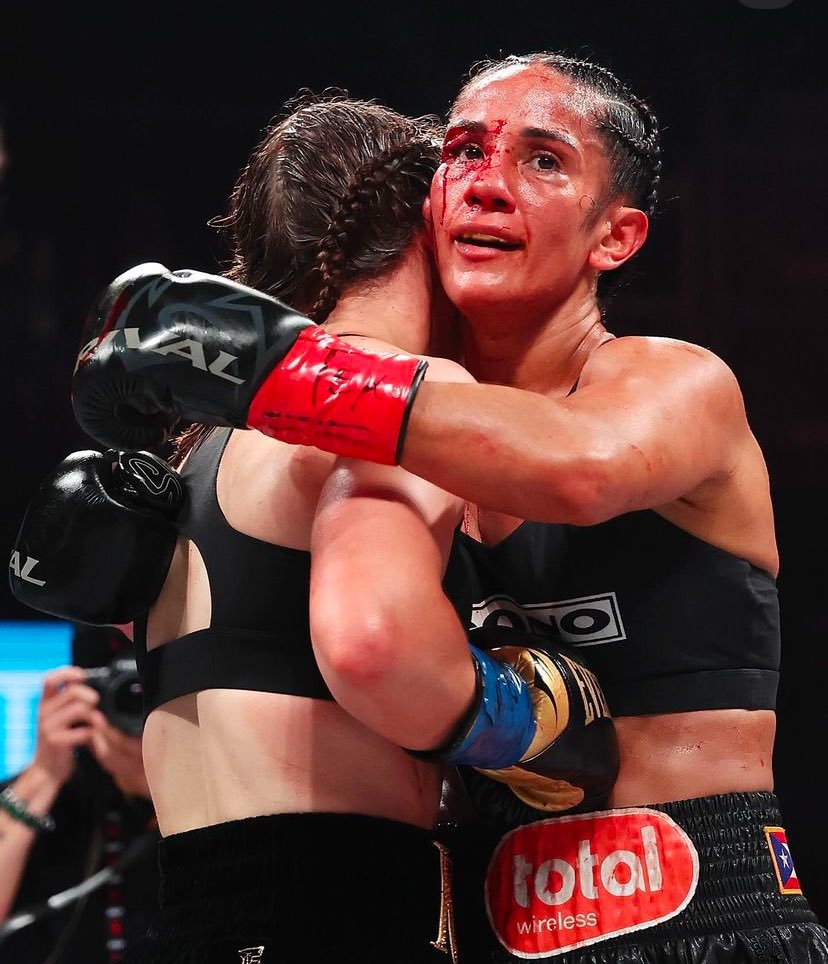 Serranosisters's tweet image. We Showed Heart We Fought Hard!

We Made the BIGGEST PAYDAY In the History of the Sport!! 

Katie Made her Best Payday to date &amp;amp; 
the Biggest purse of a Champion. 
Myself I broke the records as the Challenger &amp;amp; Made the Highest Purse Ever!

HIGHEST PAID FIGHTERS 
(Per Single…