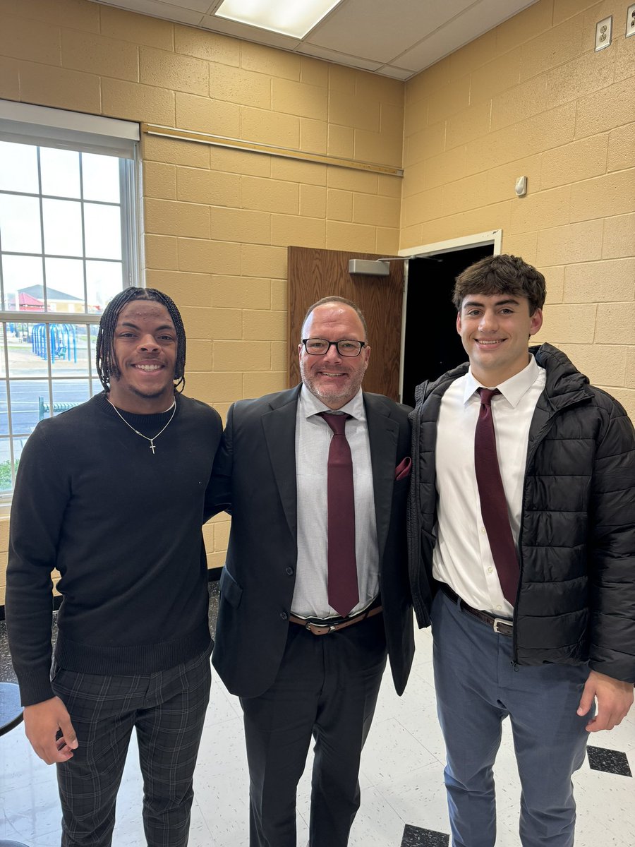 Honored to recognize these two young men at our <a href="/NewAlbanyFB/">New Albany Football</a> banquet tonight. Determination, grit, leadership and integrity barely scratch the surface of what they bring. Well done <a href="/ashton_a2025/">Ashton Allen</a> <a href="/olah_william/">William Olah</a>