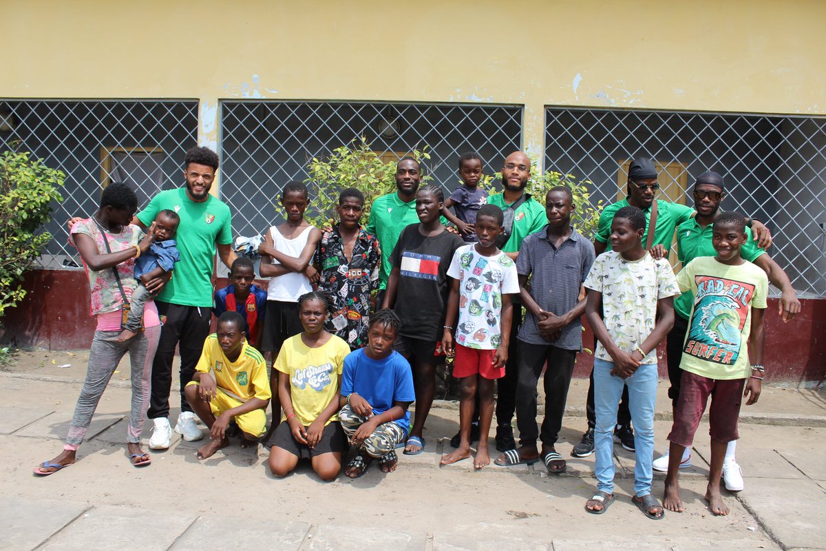 Retour en image de la journée d’aujourd’hui à l’orphelinat, 𝐂𝐚𝐫𝐝𝐢𝐧𝐚𝐥 𝐄𝐦𝐢𝐥𝐞 𝐁𝐢𝐚𝐲𝐞𝐧𝐝𝐚. 

Magnifique journée ! 😄