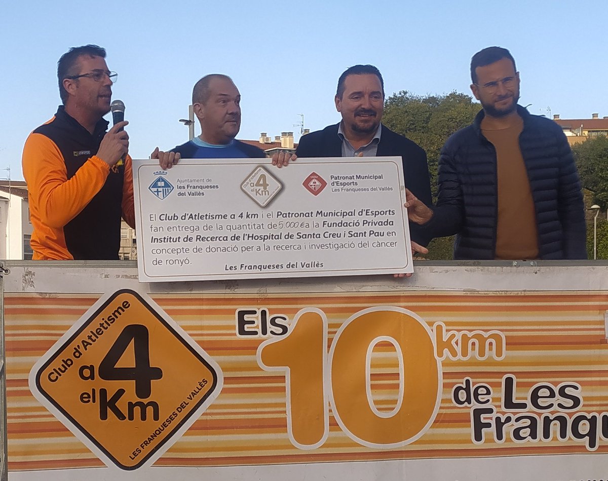 Ho hem tornat a fer! 5000€ més per a la recerca contra el càncer de ronyó. Ja són 12 edicions dels 10 km de  Franqueses i 69000€ recaptas. Gràcies a tots per fer-ho possible
#a4elkm #els10delesfranqueses <a href="/esportsLFdV/">Esports Les Franqueses</a> <a href="/JACorchado/">Juan Antonio Corchado/❤</a> <a href="/Maroto5Pablo/">Pablo Maroto</a> <a href="/OncoSantPau/">OncoSantPau</a>