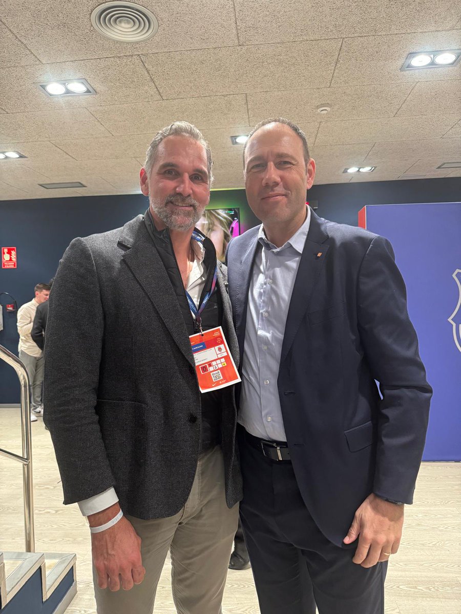 Con un verdadero crack dentro y fuera de las pistas.  Que alegría verte amigo !!!