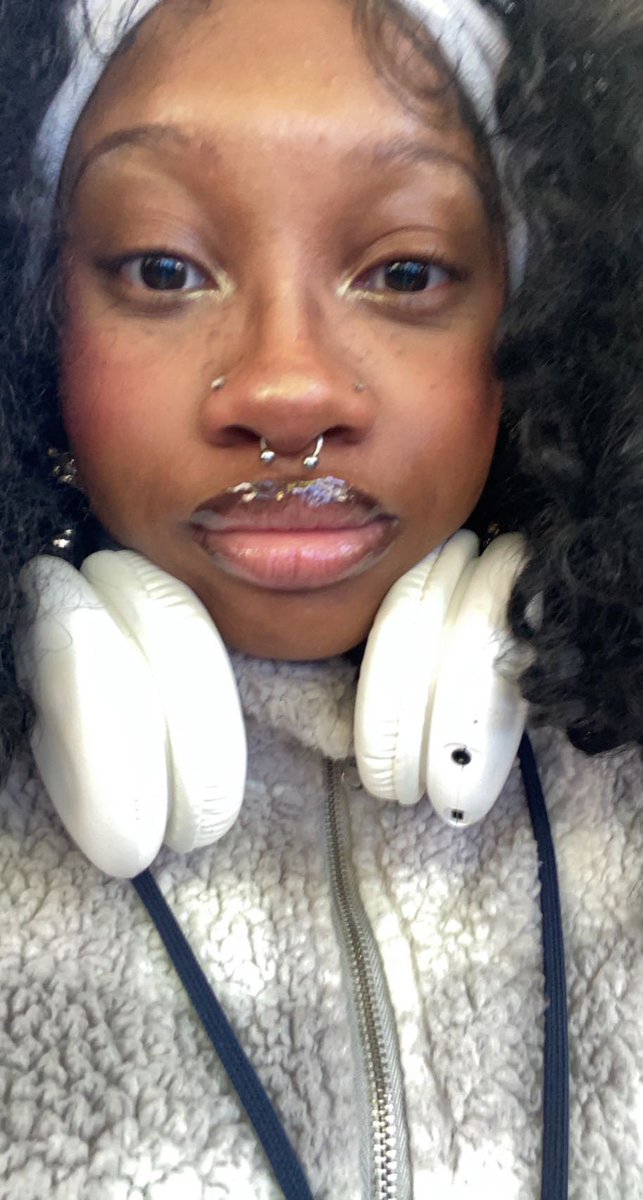 el ᥫ᭡ #whatdatmean tweet media