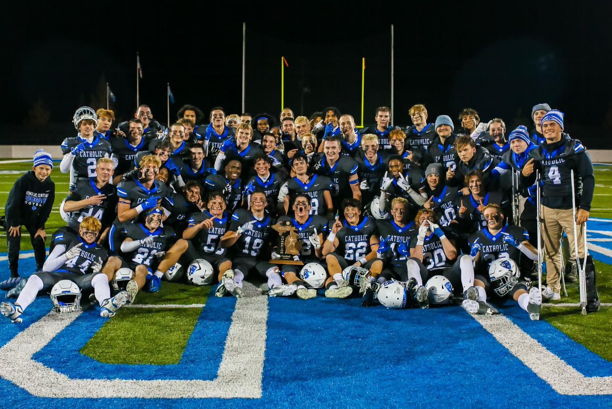 neilsonconor15's tweet photo. Regional Champs @GRCC_CougarsFB https://t.co/EzELxj2gvk