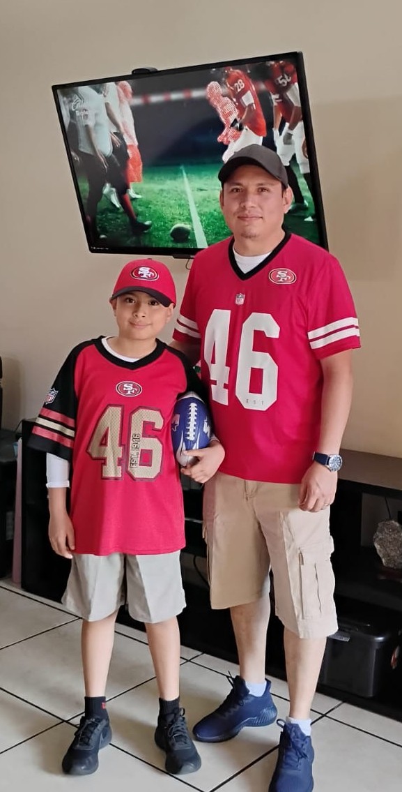 MSuajeda's tweet photo. #NFLenVix esperando a los 49ers https://t.co/xCbxYm10NK