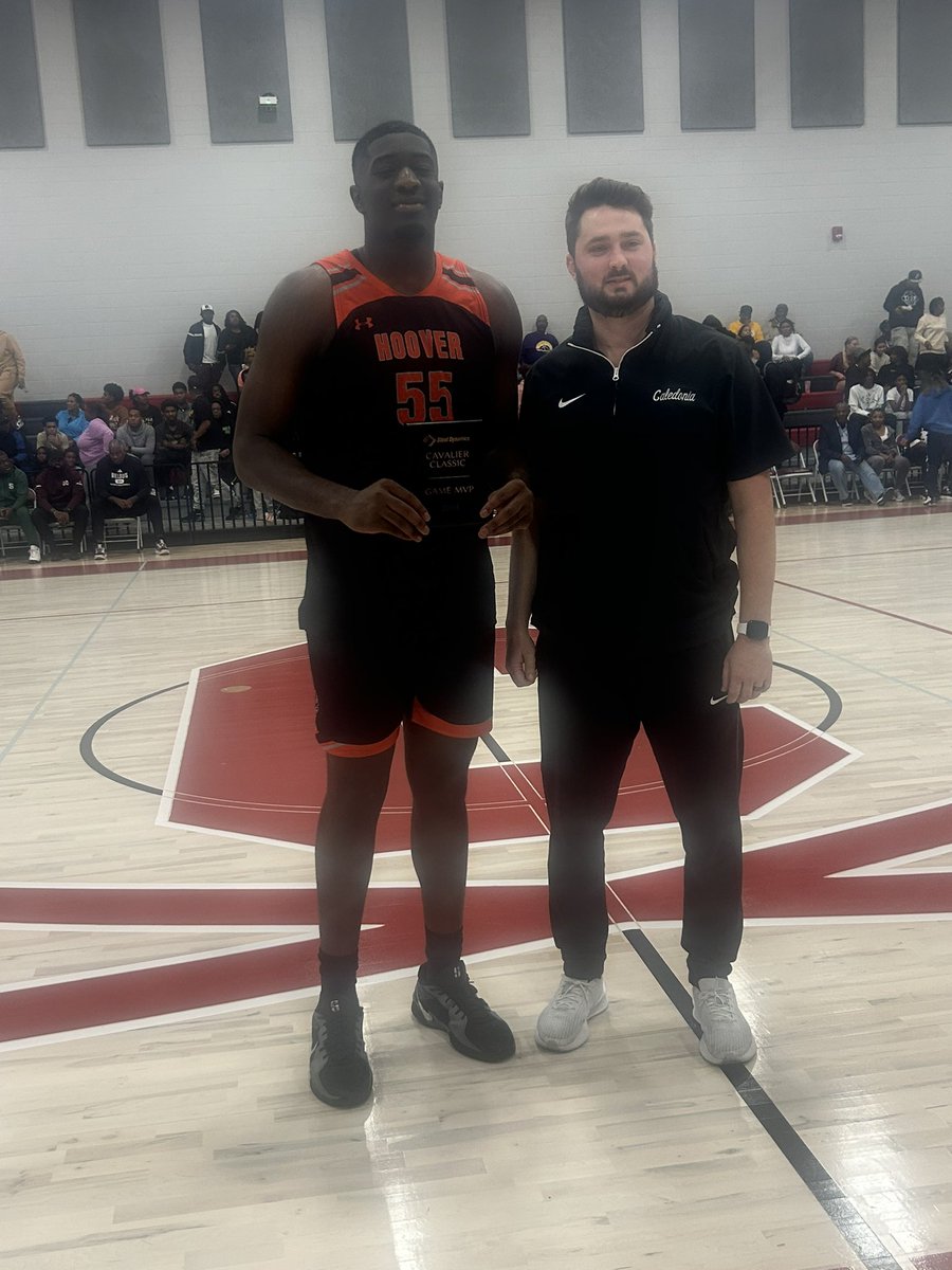 Tennessee commit DeWayne Brown scores 19 points in a 74-46 victory over Columbus. Brown has the prototypical size and mobility for a high major forward. Highly efficient around the rim, runs the floor relentlessly, and is elite in the pick &amp; roll.  #CavalierClassic