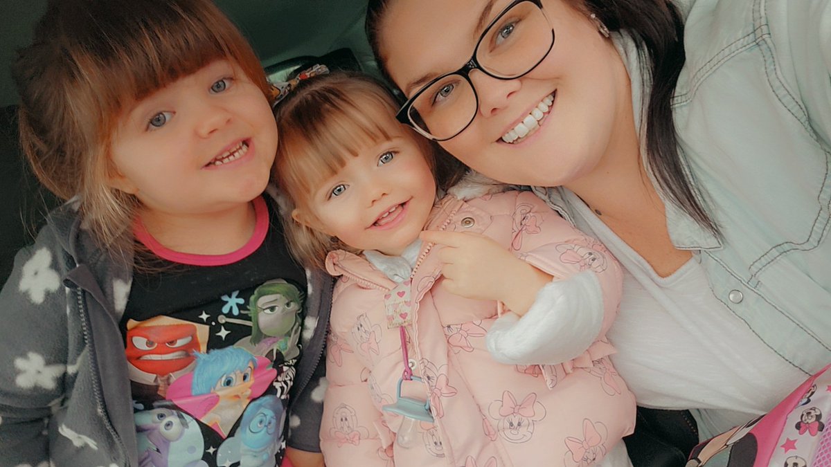 OneKayleigh's tweet photo. My girls 🥰❤️ https://t.co/TnE6ROR29w