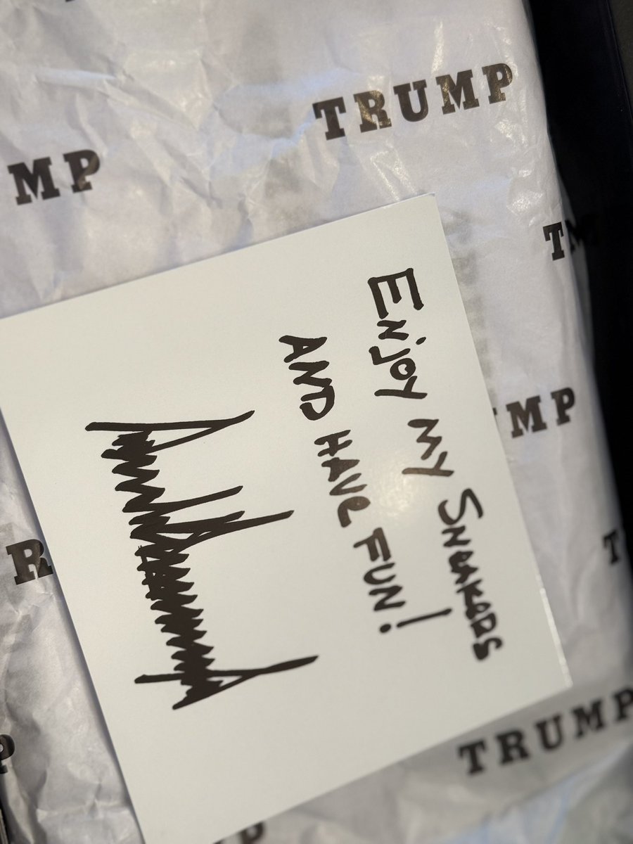 My President #MyPresident #USA #MAGA #GodBlessPresidentTrump #Trumpsneakers #GodBlessAmerica <a href="/realDonaldTrump/">Donald J. Trump</a> 🇺🇸🇺🇸