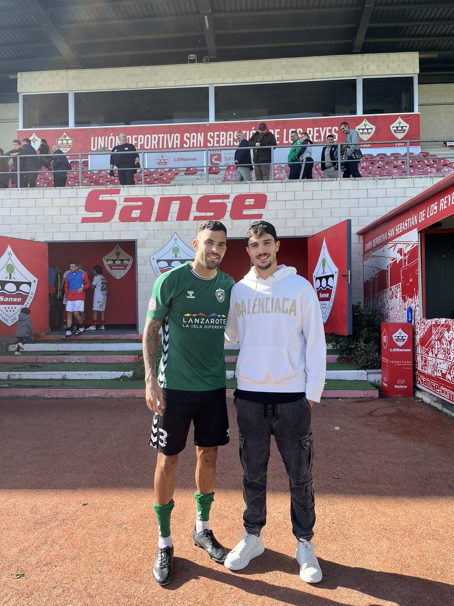 Amigos que nos da el fútbol ! ⚽️ ❤️ <a href="/Jordanhdez21/">Jordan Hernandez</a>