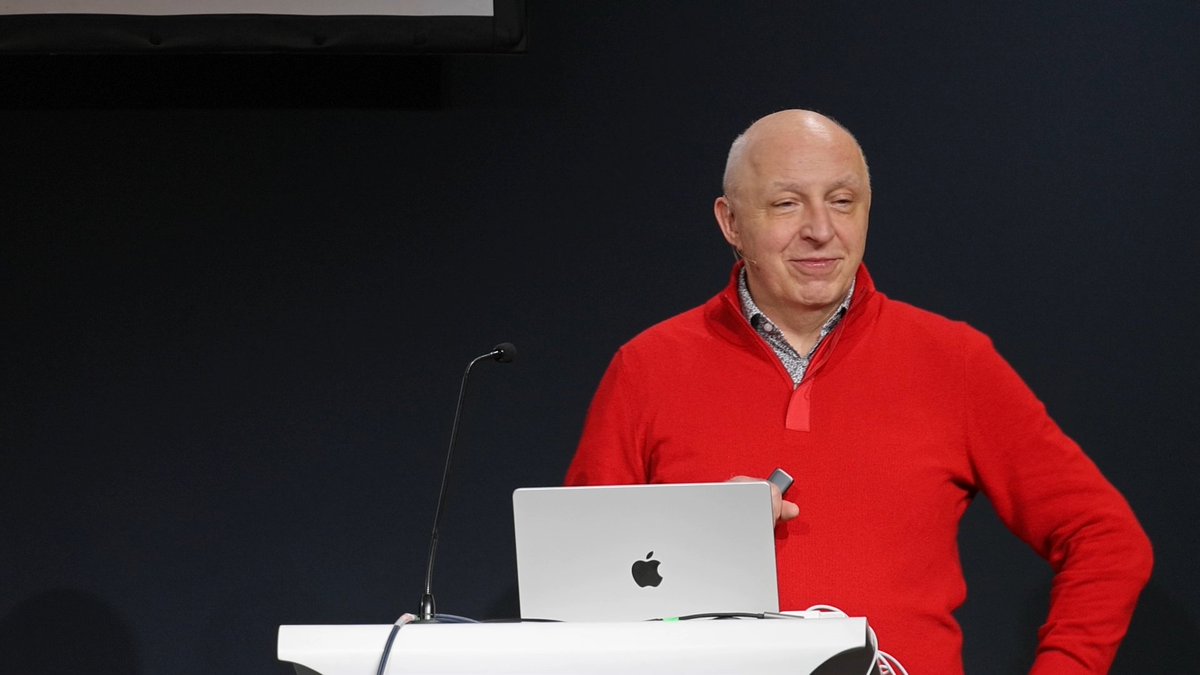 meetingcpp's tweet image. It was great to see @herbsutter finally getting a glimpse of Meeting C++, and seeing Peter Sommerlad again at the conference! #meetingcpp