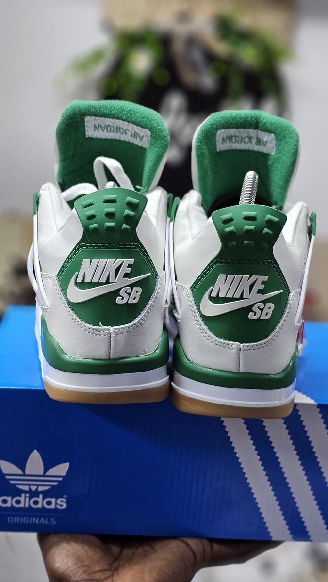 Jordan Retro 4
🛒Location : Kenya Cinema 4th Floor B2
Price : Kshs 4000
Sizes : 37 - 45  
Whatsapp or Call wa.me/254711230687/