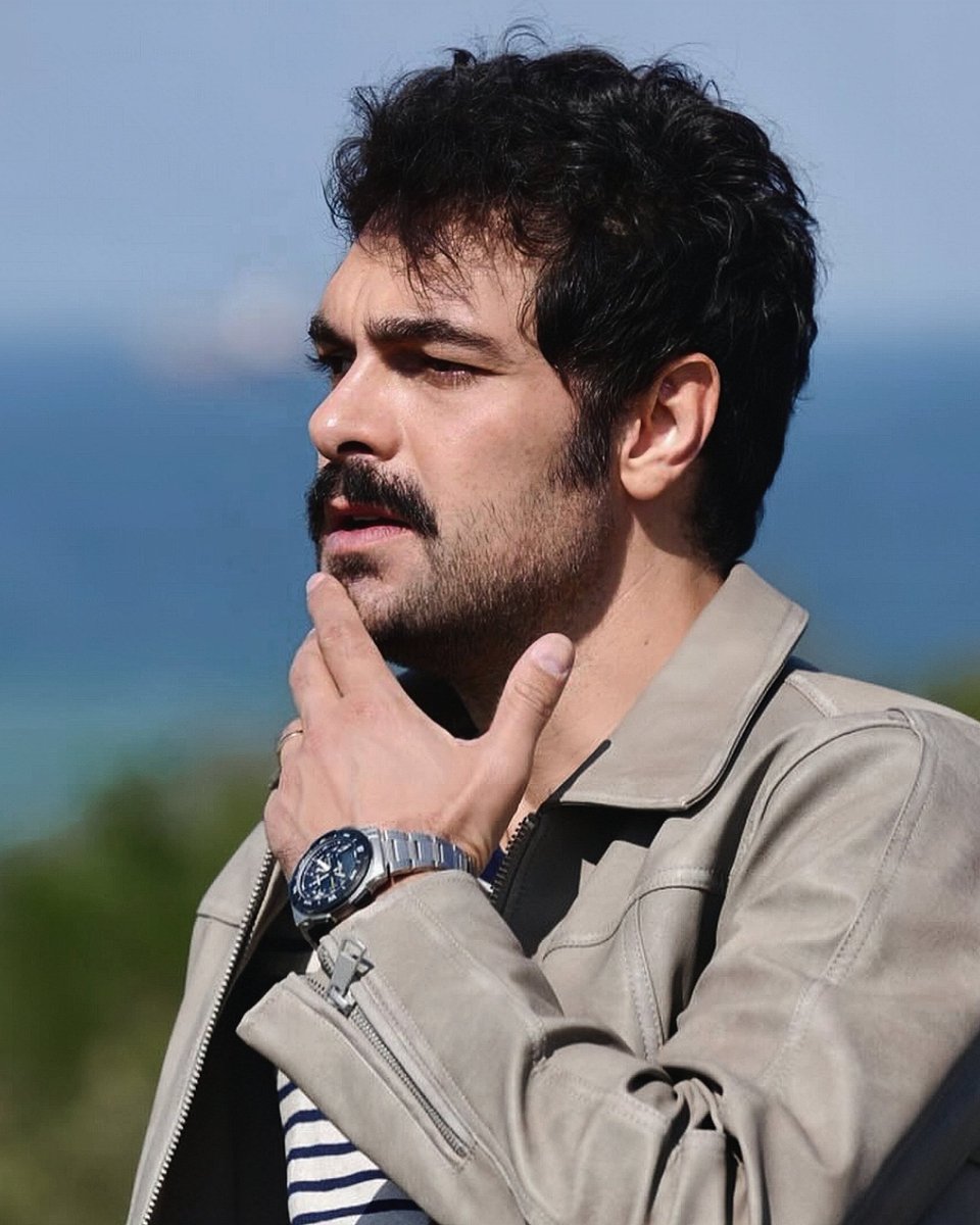 HALİL İBRAHİM CEYHAN DÖRT FOTOĞRAFLI MENTİON ETKİNLİĞİ
📌HEDEF📌

100 mention, retweet 

📎ETİKET📎
HalilİbrahimCeyhan
#HalilİbrahimCeyhan