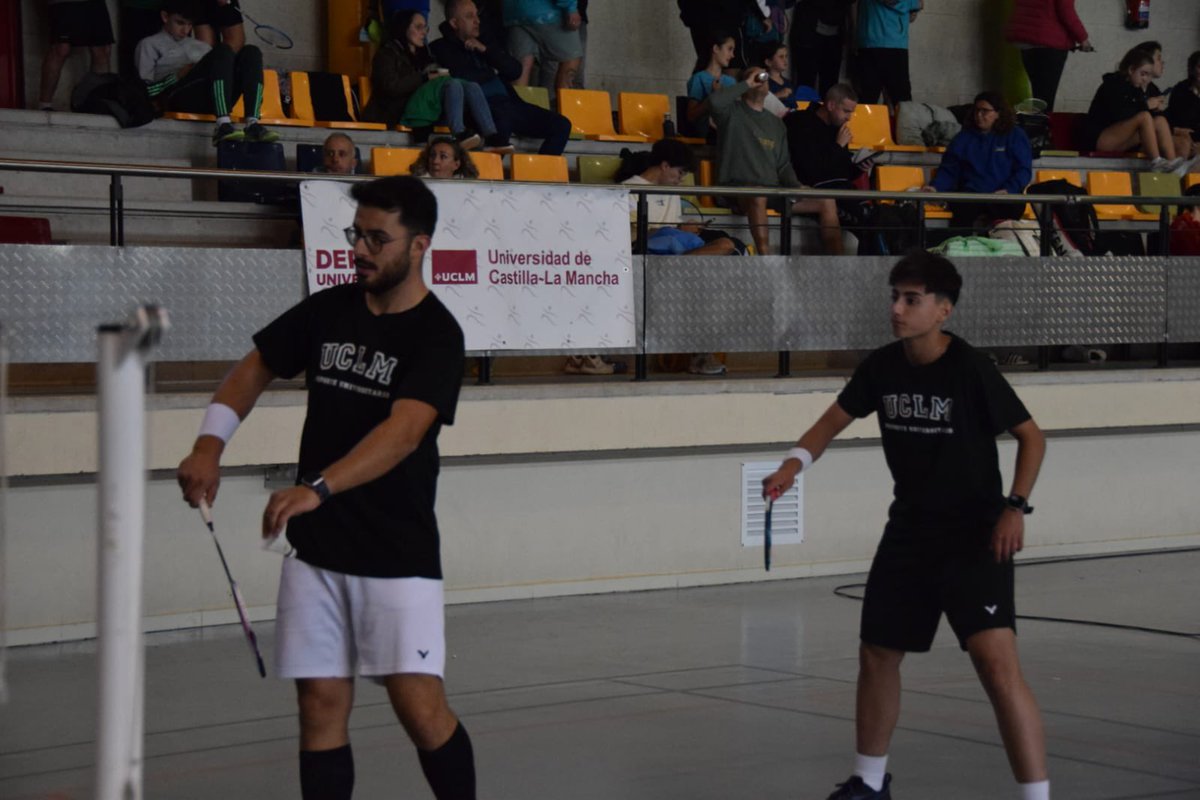Jornada de bádminton en el <a href="/CampusCuenca/">Delegación Cuenca</a> . IV OPEN DE BADMINTON UCLM …. 🏸🏸
138 inscritos/as y un total de 248 partidas 😳

Gracias al Club Bádminton Albatros, a la <a href="/febacam1/">FEBACAM</a> y a todos/as los/as participantes 🏆💪🏻

<a href="/uclm_es/">Universidad de Castilla-La Mancha</a> <a href="/VEstudianteUCLM/">Vicerrectorado de Estudiantes y Empleabilidad</a>