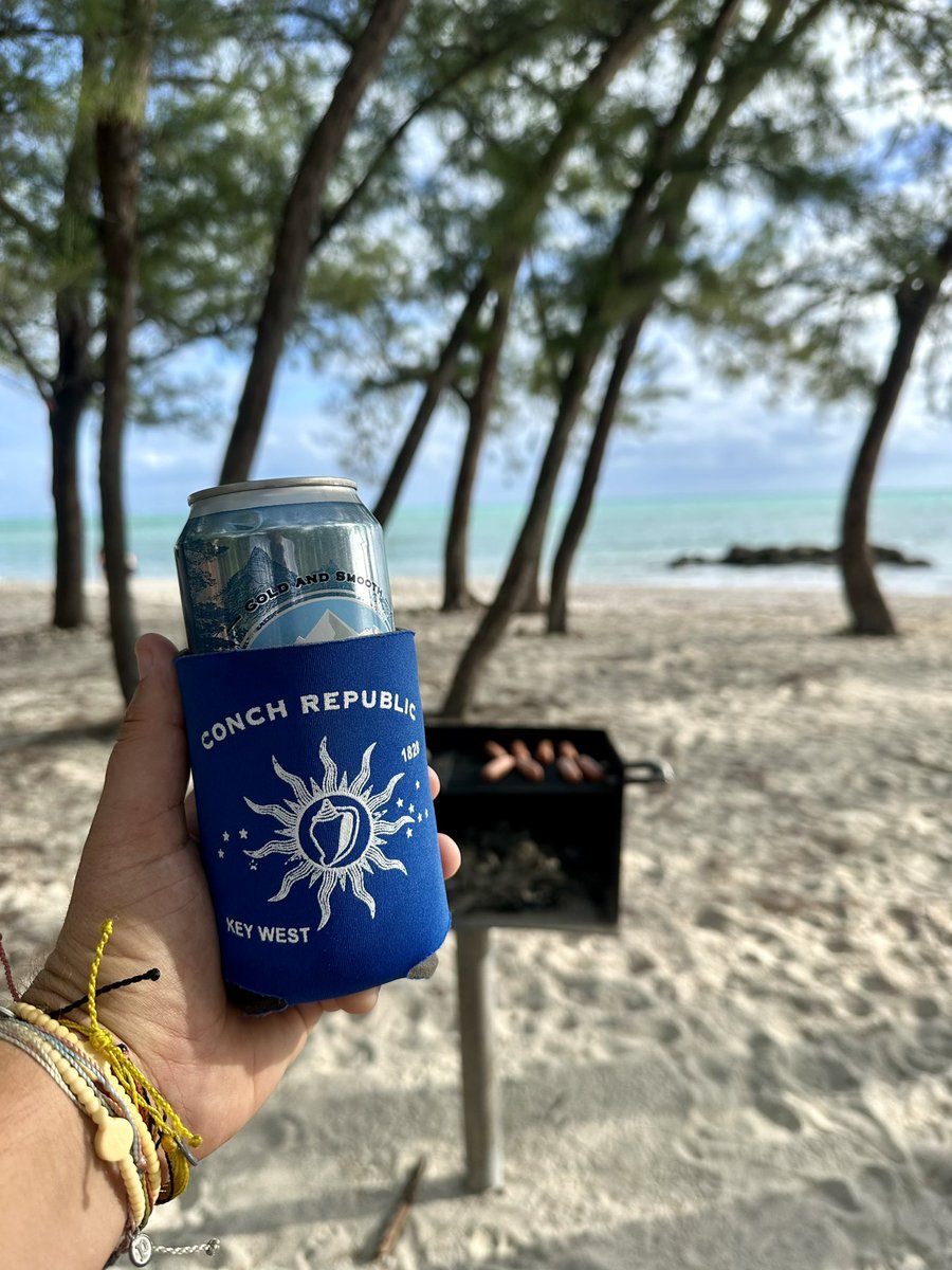 CPack12's tweet image. Beach Day at Fort Zach!