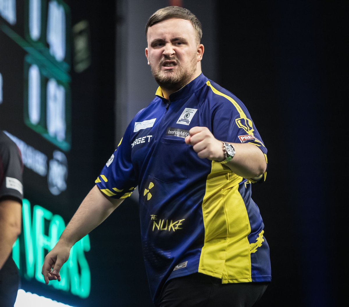 Oche180 (@oche180) on Twitter photo LITTLER SLAM CHAMP! πβ’οΈ
Luke Littler wins his TENTH title of the year after beating Martin Lukeman 16-3 in the Grand Slam final.
πΈ <a href="/taylanningpix/">Taylor Lanning</a>
#GrandSlamofDarts LITTLER SLAM CHAMP! πβ’οΈ
Luke Littler wins his TENTH title of the year after beating Martin Lukeman 16-3 in the Grand Slam final.
πΈ <a href="/taylanningpix/">Taylor Lanning</a>
#GrandSlamofDarts