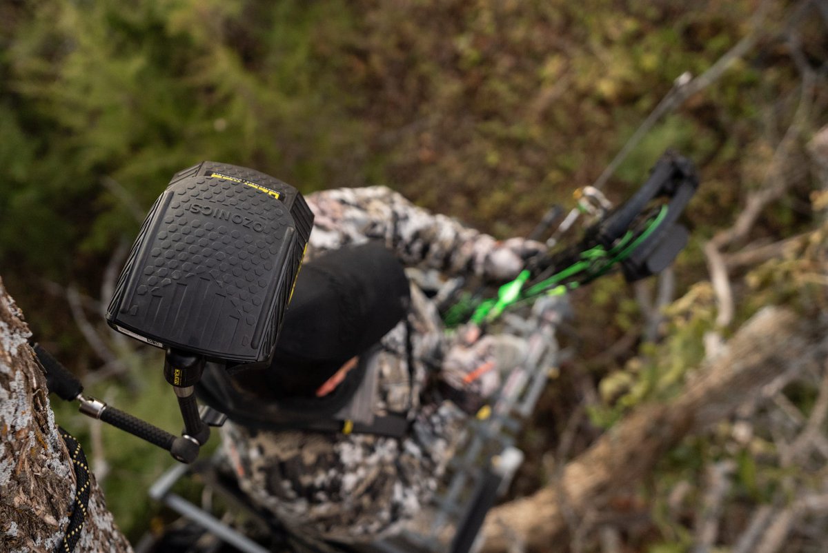 OzonicsHunting's tweet photo. The ultimate game changer.
#ozonics #ozonicshunting #hr600 #bowhunting #rut #bigbucks https://t.co/qvlP2KaddU