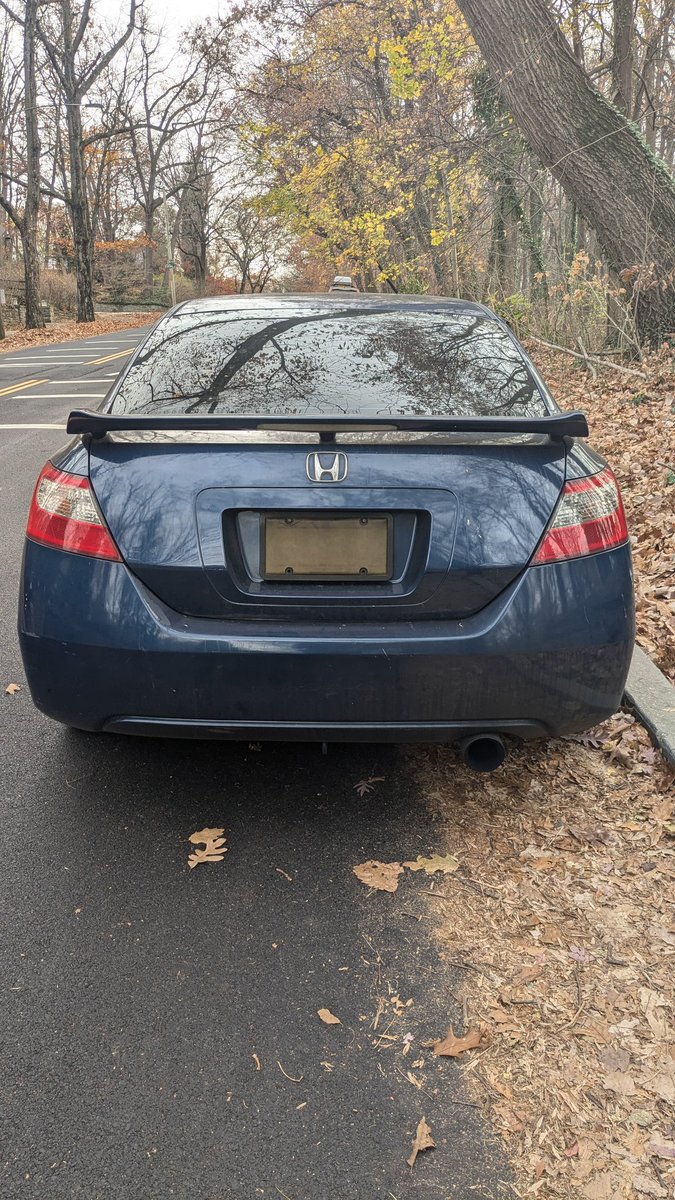 I know there's only so much enforcement can do to make our streets safer, but I'm convinced we could significantly reduce the number of folks killed and injured by drivers almost overnight by immediately impounding any vehicle with obscured license plates like this.