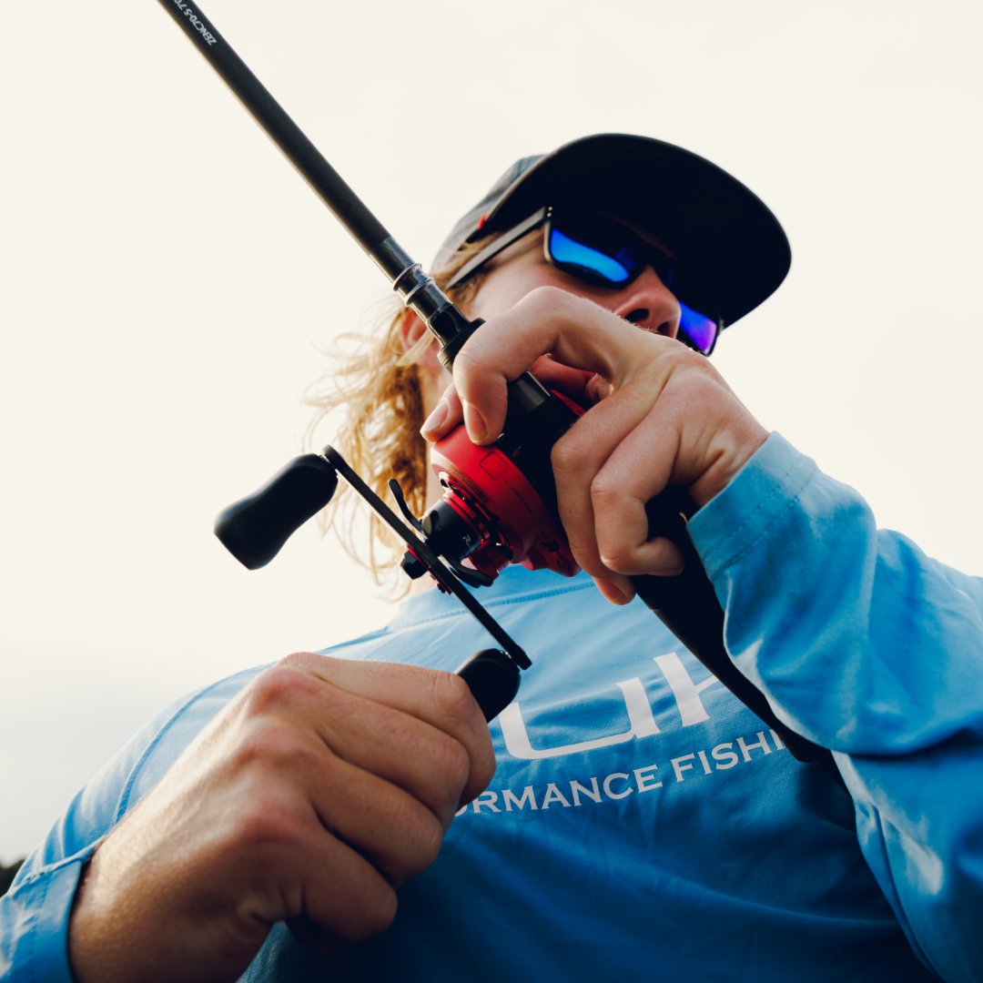 Abu_Garcia's tweet photo. Whether you're flipping or burning a topwater around this fall, the 95mm straight carbon handle on the Revo Rocket is key to maximizing torque and power when fighting fish. ๐ช
#RevoRocket #FishToWin #AbuGarcia #BassFishing https://t.co/XeR1mqZGpw