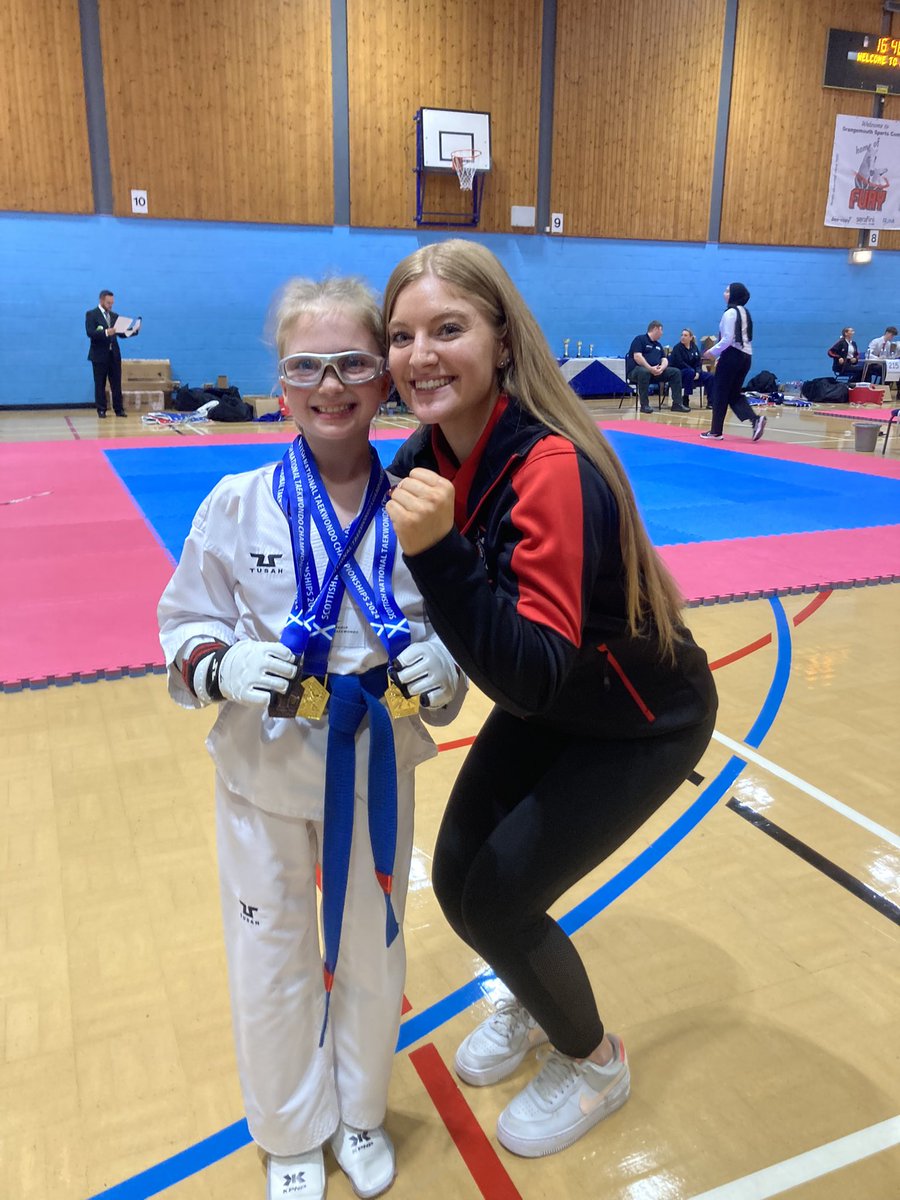 Lyndsey cartwright tweet media