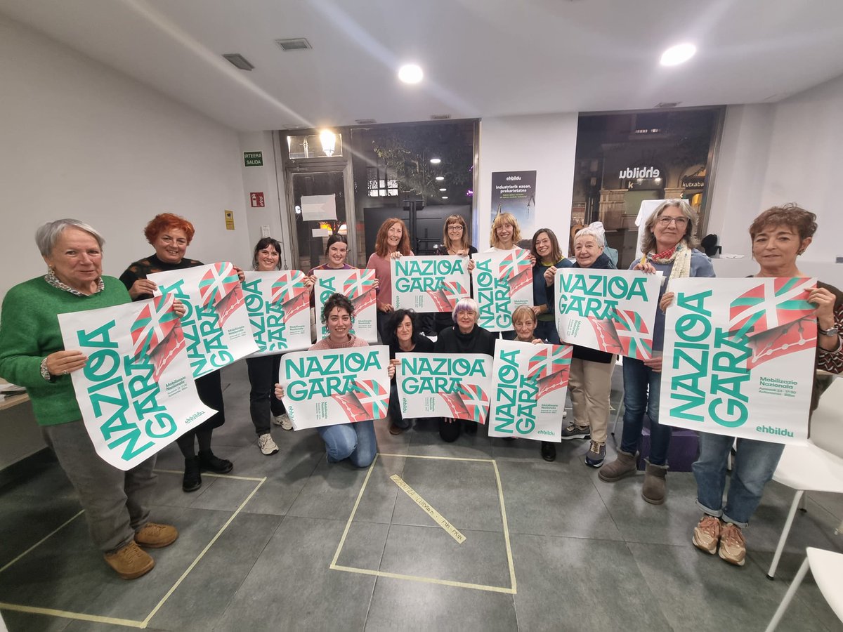 EHBilduBaraka's tweet photo. Nazio feminista bat garela aldarrikatzeko, azaroaren 23an Barakaldoko Feministok Bilbora!

Para reivindicar una nación feminista, el día 23 feministas de Barakaldo, ¡a Bilbo!

#NazioaGara https://t.co/y0vvTUdgqf