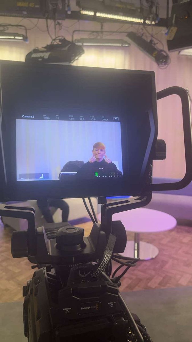 Ayr_Academy2016's tweet photo. Some of our S3 pupils were lucky enough to visit @UniWestScotland last week for a taster day! They were amazed by the facilities and feeling like proper celebrities after learning how to produce a broadcast #ambition #success #believeachieve https://t.co/SRH75IGfGi
