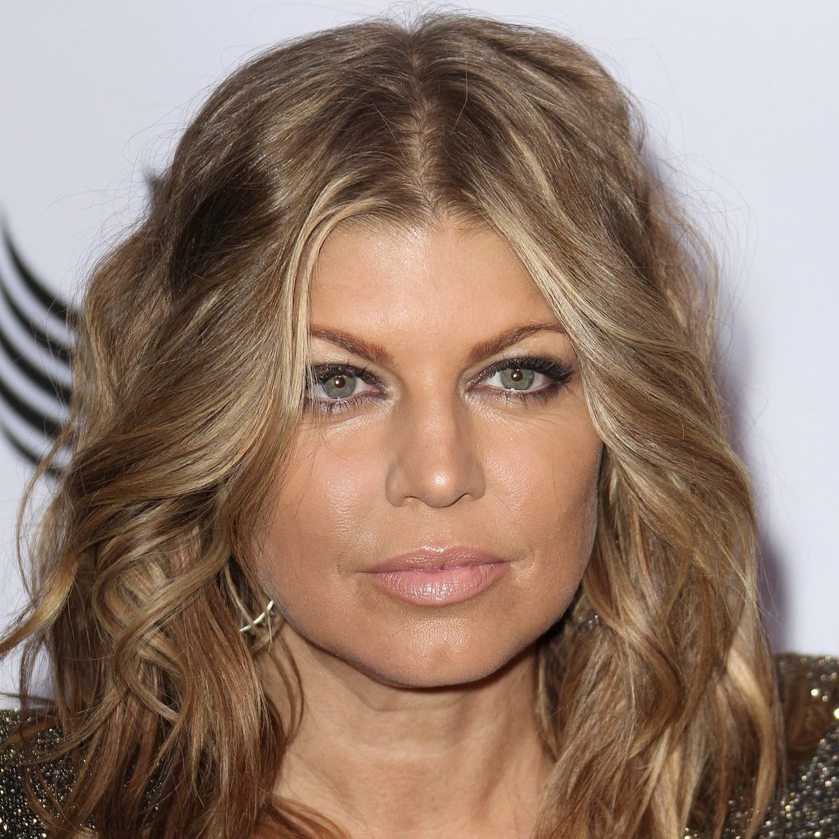 iheartfergie's tweet photo. #Fergie at the 7th annual #Peapod benefit concert at the #MusicBoxTheatre on February 10, 2011 in #Hollywood, #California. https://t.co/JEgKWOTpJp