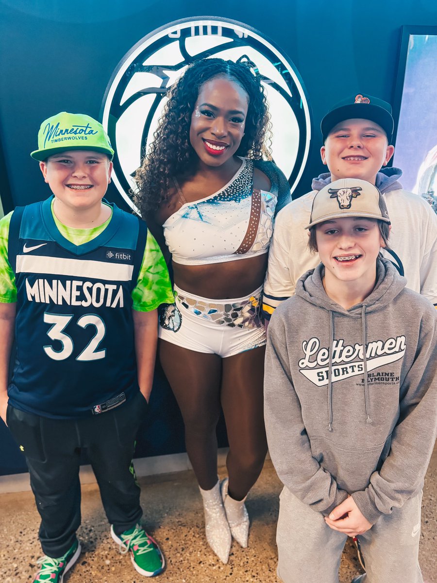 Shout out to our Timberwolves dancers fans of the game! 
#packpix