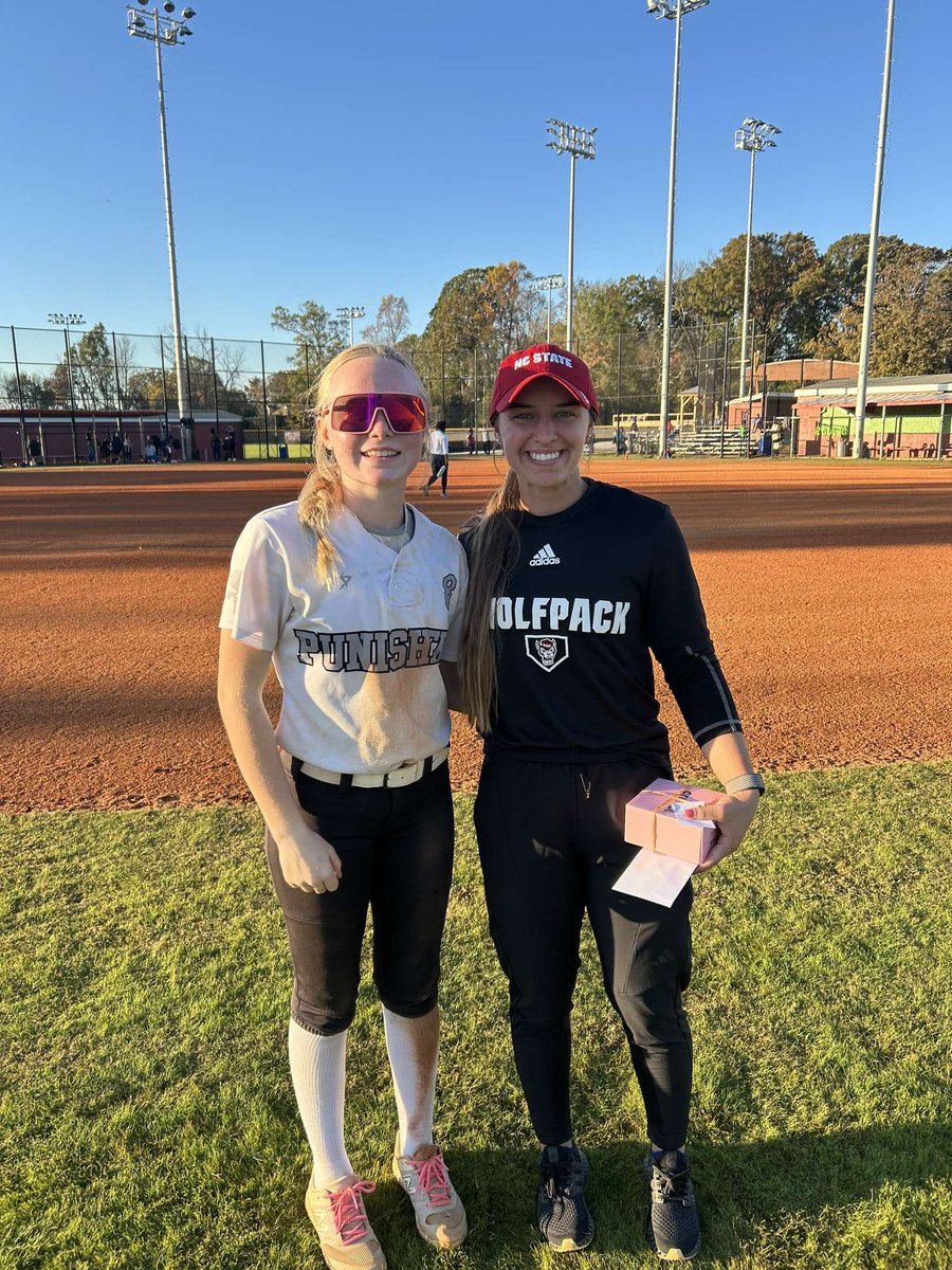 Georgia Lawrence (@georgialawr) on Twitter photo Great time at the College Coaches Showcase Camp! Thank you to <a href="/RoyalsSball/">Queens Softball</a> for hosting! <a href="/NDsoftball/">Notre Dame Softball</a> <a href="/BlueHoseSB/">PCSB</a> <a href="/PackSoftball/">NC State Softball</a> <a href="/PunishersSB/">Punishers Softball</a> Great time at the College Coaches Showcase Camp! Thank you to <a href="/RoyalsSball/">Queens Softball</a> for hosting! <a href="/NDsoftball/">Notre Dame Softball</a> <a href="/BlueHoseSB/">PCSB</a> <a href="/PackSoftball/">NC State Softball</a> <a href="/PunishersSB/">Punishers Softball</a>