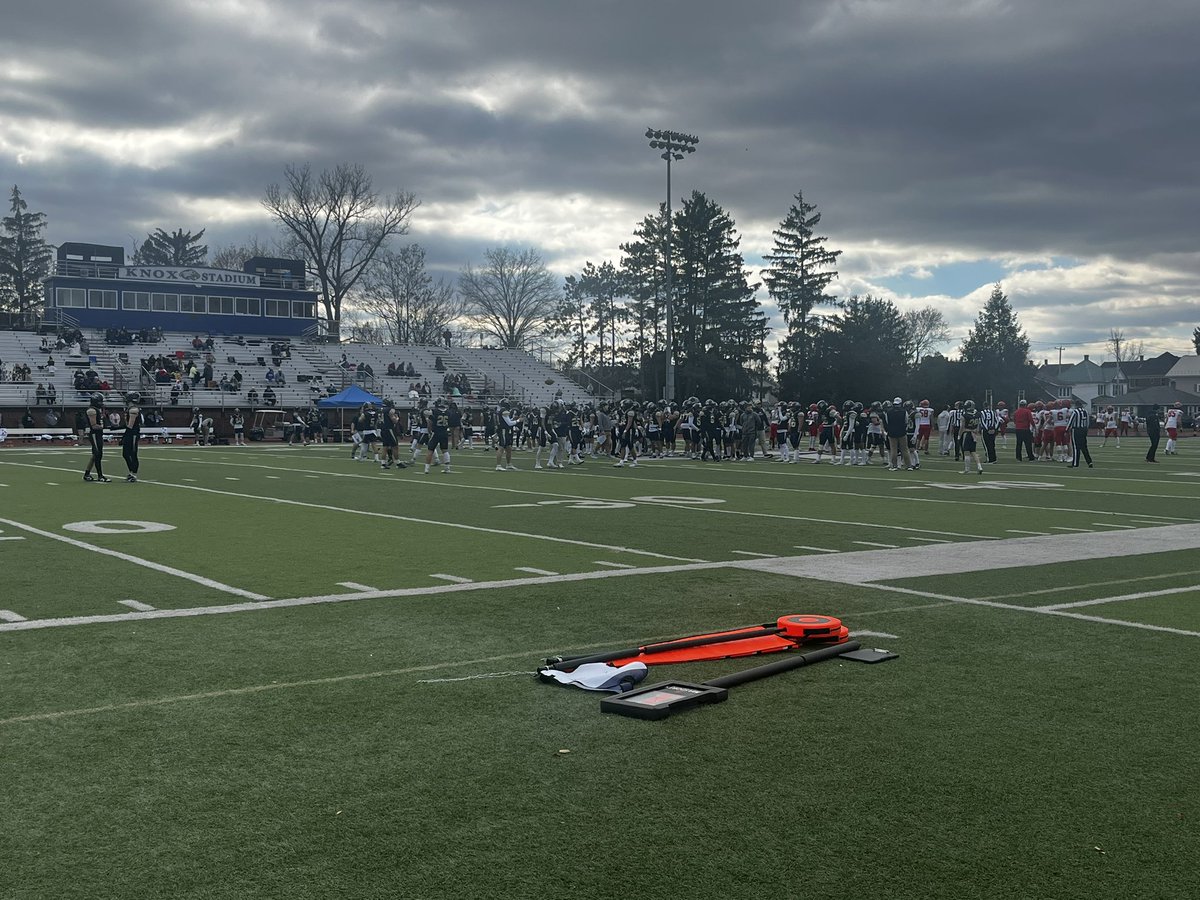 Had a great time at <a href="/JuniataFootball/">Juniata College Football</a> this weekend!Thanks <a href="/CoachTreadJC/">Blake Treadwell</a> for the invite and I wanna thank, the rest of the Coaches there for a great time.

<a href="/mattokie_1/">Matthew Okuniewski</a> <a href="/CoachDAngelo55/">Cameron D'Angelo</a> <a href="/BlazersBoone/">Daniel Boone Blazers Football</a>