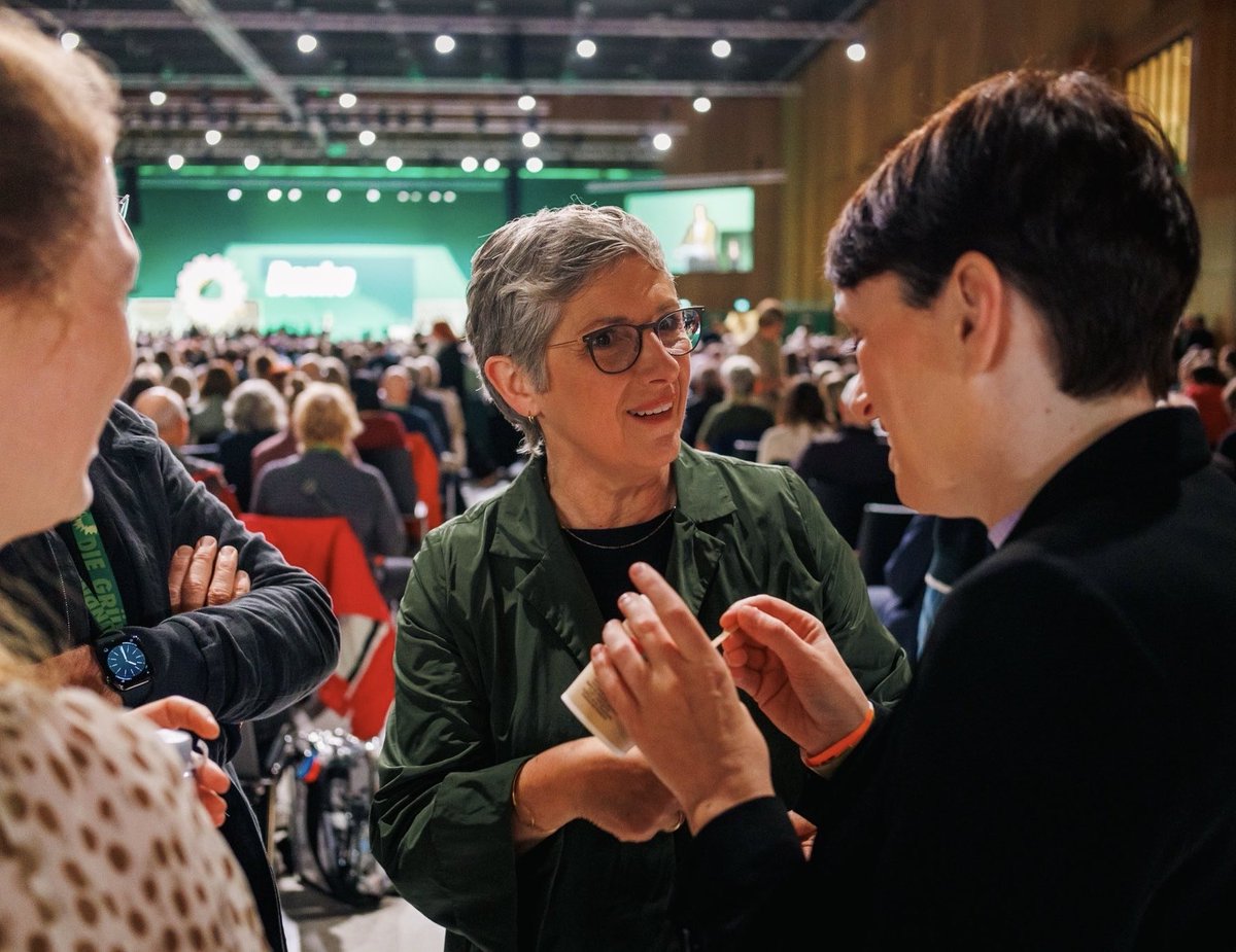 Eine besondere #BDK50 - eine solche Aufbruchstimmung, eine Partei, die bereit ist für diesen Winter-Wahlkampf, 11000 neue Parteimitglieder seit dem 6.11.24. Und, wie bei jeder BDK: die vielen Gespräche, mit euch, die ihr vor Ort so engagiert seid. Danke dafür! 💚