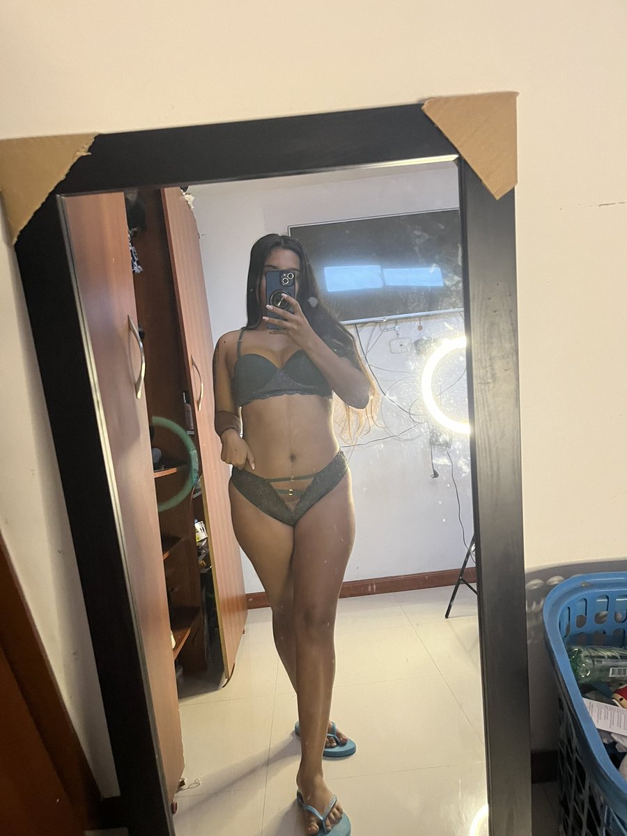 Hola mis bebés nuevo contenido en mi página de onlyfans.com/u322808587