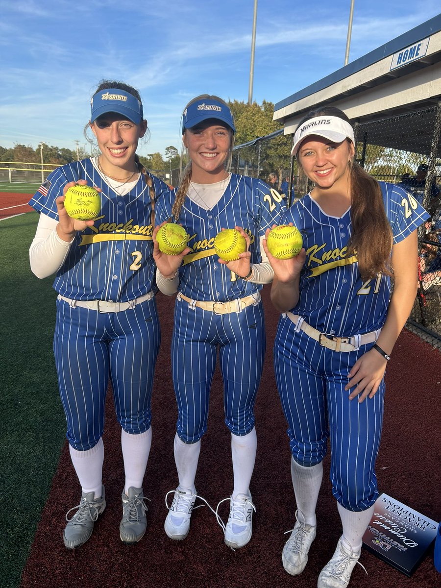 Knockouts_Cole's tweet image. Bombs away! These Knockouts finished the fall season strong! 

@2025SarahWalker 💣
@courtneyc2025 💣
@kk_bolding 💣💣 including a season-ending walk-off grand slam!!! #DoItDifferent #GoKnockouts #family