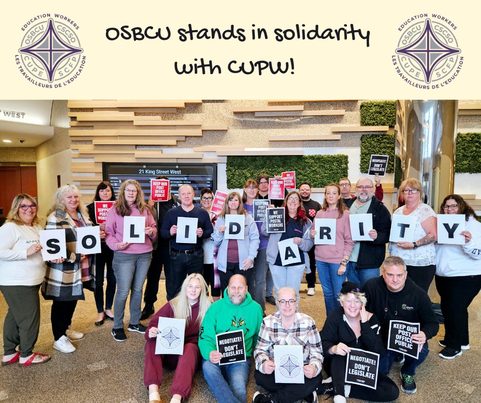 Cupe7575's tweet image. Our head steward Jenn along with other executive of OSBCU.
#solidarity #OSBCU #SUPPORT #CUPW #canlab #PaidSickDays #canadapost #supportcupw #onpoli
