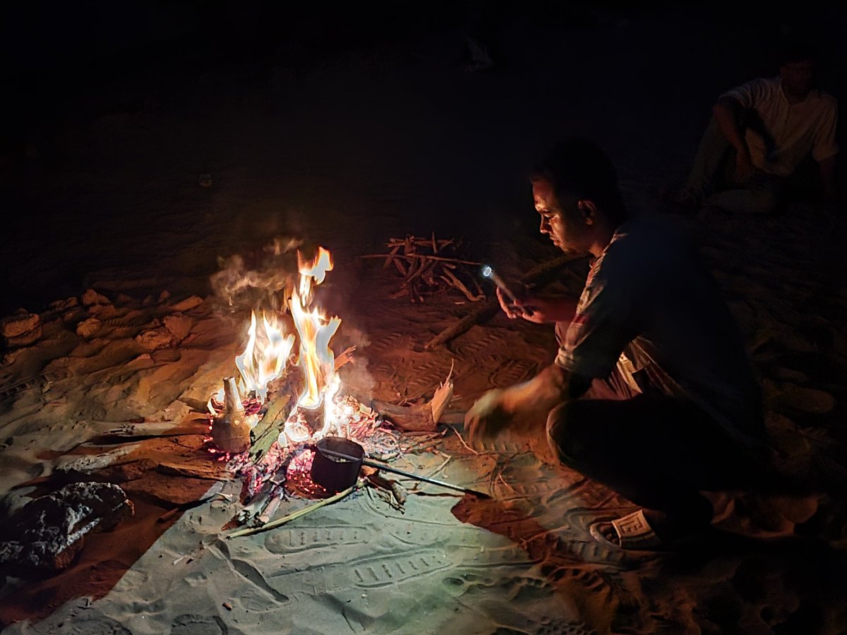Evening on the Heissa Island and preparation of Nubian coffee ☕️

#egypt #heissa #island #nubia #Coffee #nile