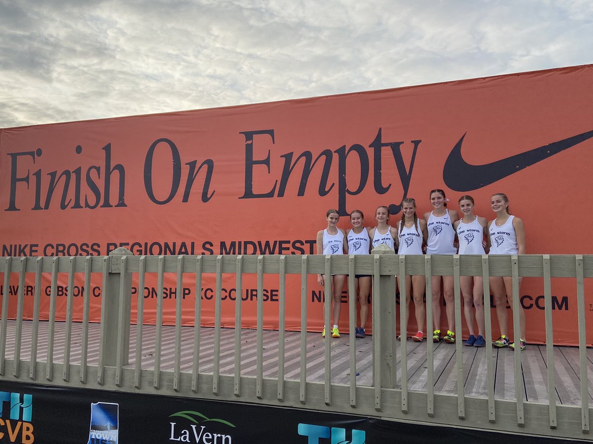 Lady Gales Distance tweet media