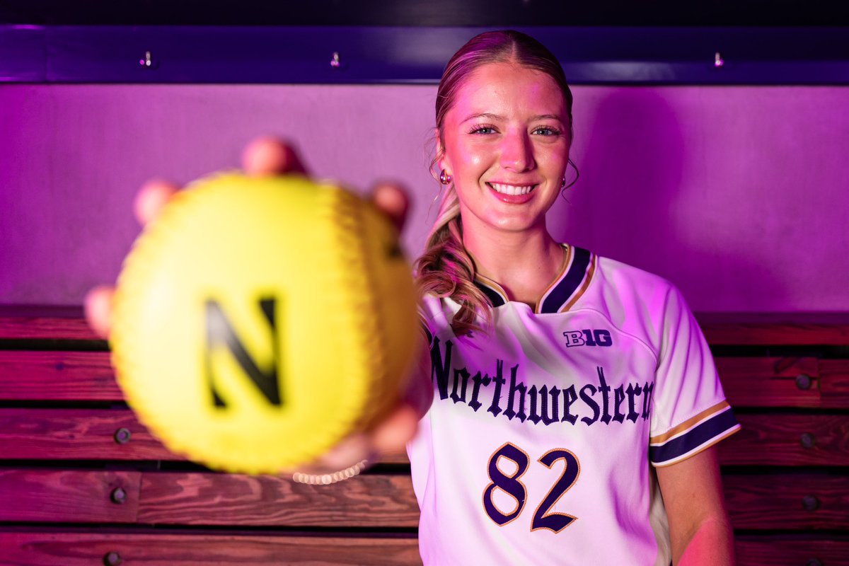 Officially <a href="/Graceminarovic/">Grace Minarovic</a> days away from Opening Day! 8️⃣2️⃣⏳🥎
