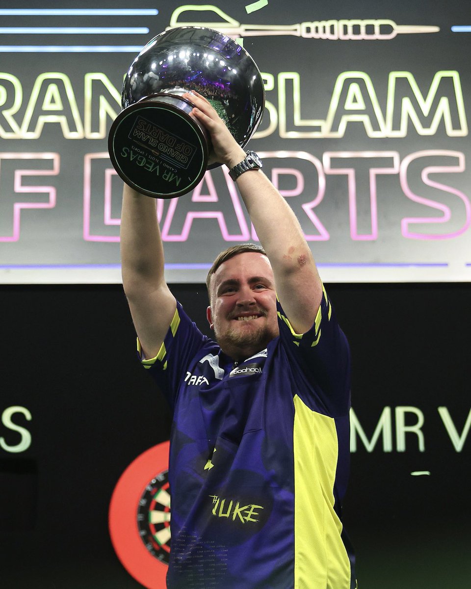 Moments like these are why we play darts❤️ GRAND SLAM CHAMPION🏆💪🏼