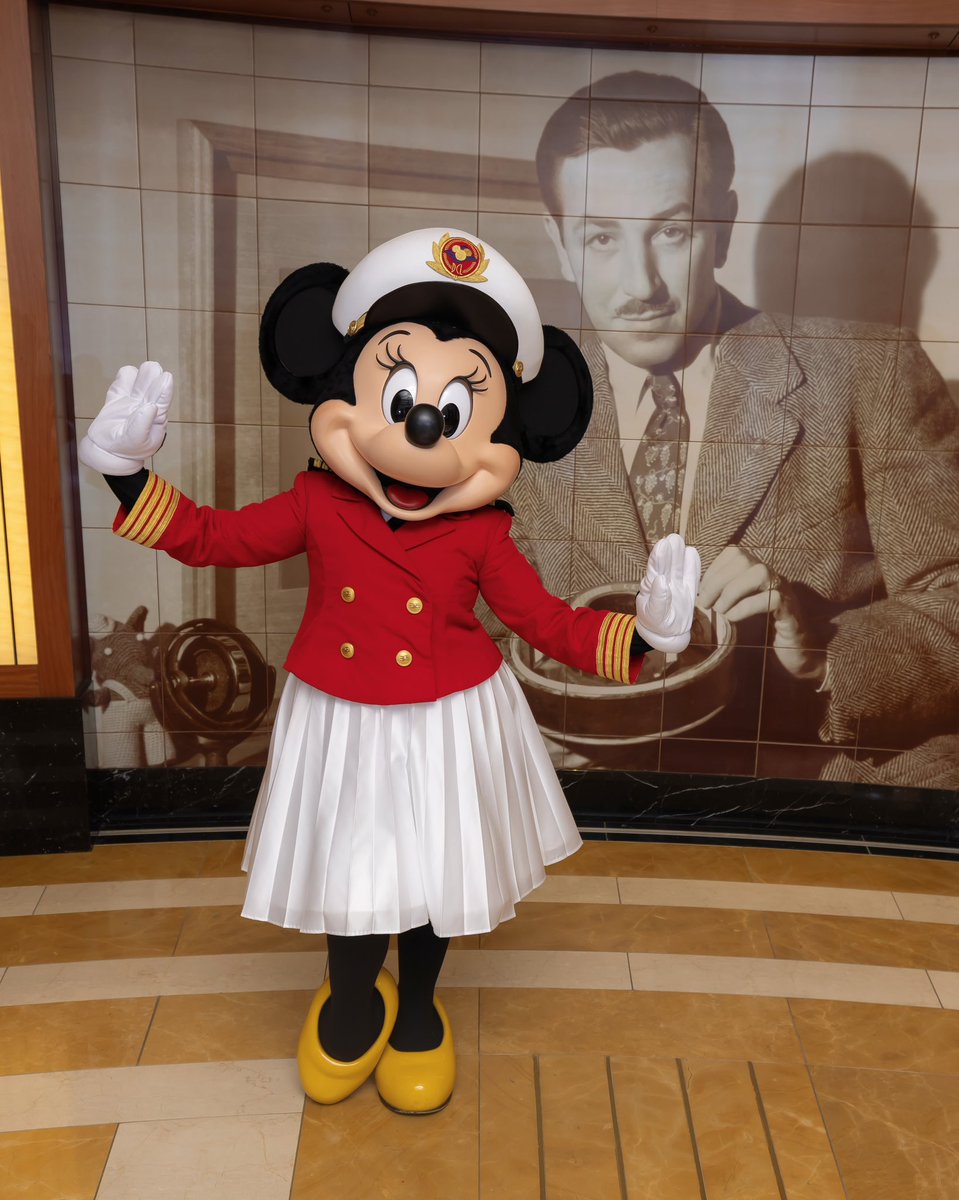 Tacky_Mouse's tweet image. 2人の大切な記念日は
2人の大切な方と。
#HappyBirthdayMickey &amp;amp; Minnie