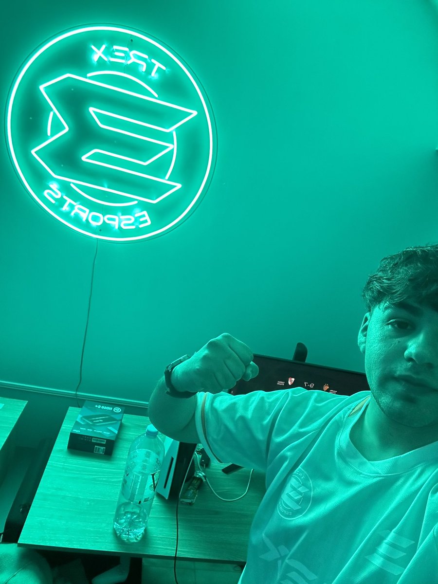 TOP 2 SA🥈🇦🇷

+390 puntos✅

Muy cerca del objetivo, pero feliz por el desempeño de hoy. A mantener el top 2 los próximos dos torneos. 
+3000usd💰
Gracias a todos los que me apoyan siempre🩵🩵
<a href="/tr3xesports/">Tr3xesports</a> <a href="/gonzaghigliazza/">Gonza Ghigliazza</a> 🐐