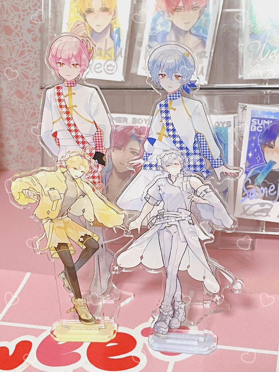 wataco_coco's tweet photo. アクスタ残ってて本当に良かった…　夢にまで見た推し×うちの子の撮影に成功することができました…📸😊🤍🤍🤍
宝物すぎる〜〜〜❕❕❕💎🤦‍♀️💍
永遠に飾る…🫶🫡

#bloomale https://t.co/ofbwiQsr2B