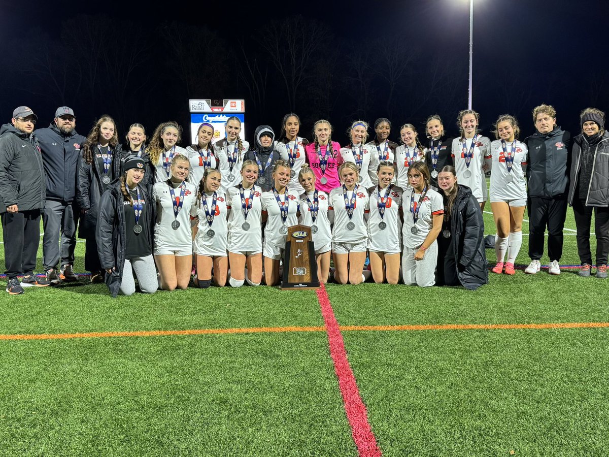 Congratulations to all our Erie FC Players and Coaches who represented the Cathedral Prep Boys and Girls teams this weekend at the PIAA State Championships. 
The Club is so proud of your amazing seasons!
