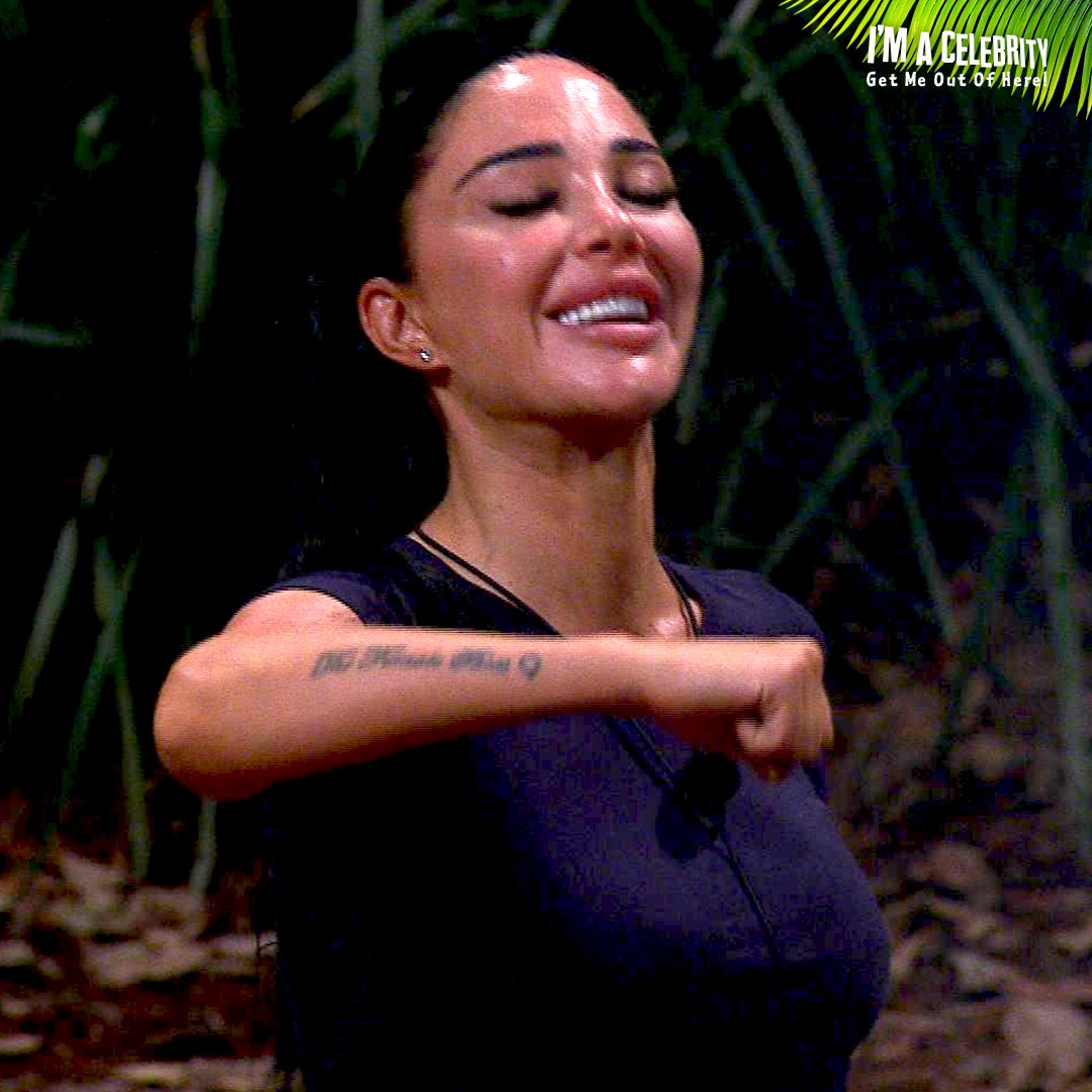 imacelebrity's tweet photo. Ladies and gentlemen, your cook for first night in Camp! 🤜 #ImACeleb https://t.co/1WMOyJJCxo