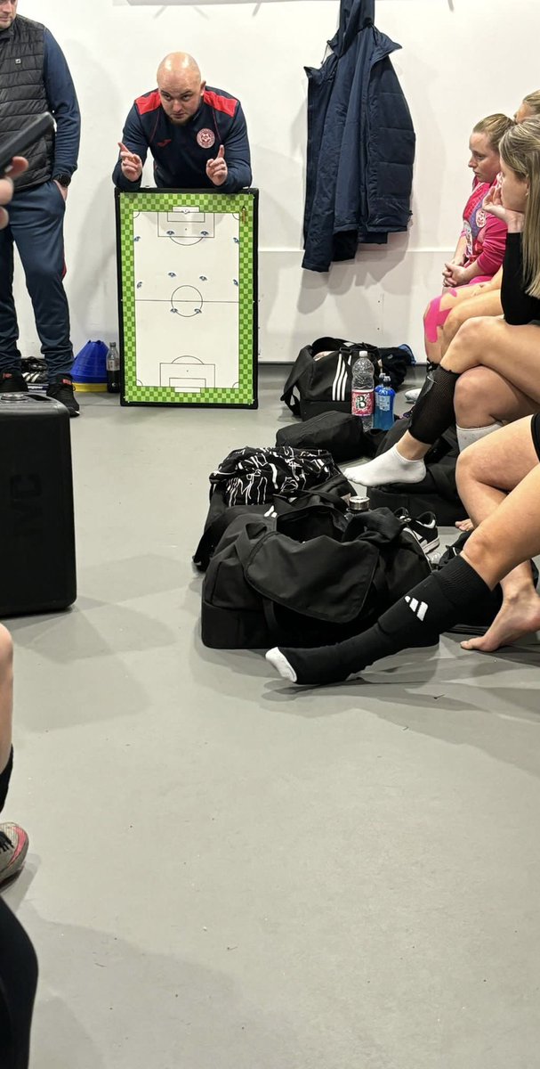 Kris Wales tweet media