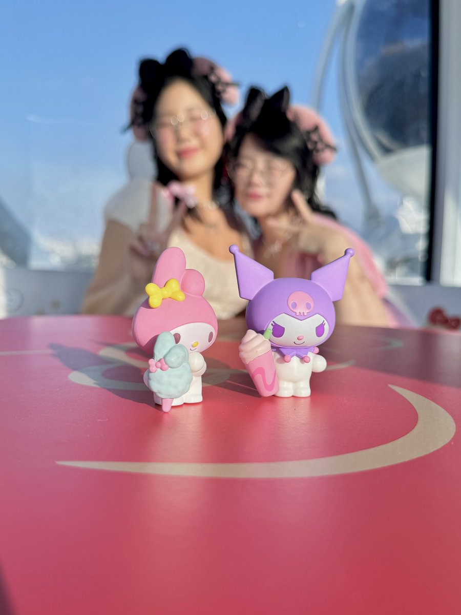 o dia que eu fui convidada pro aniversário da maioral da sanrio 😭💗