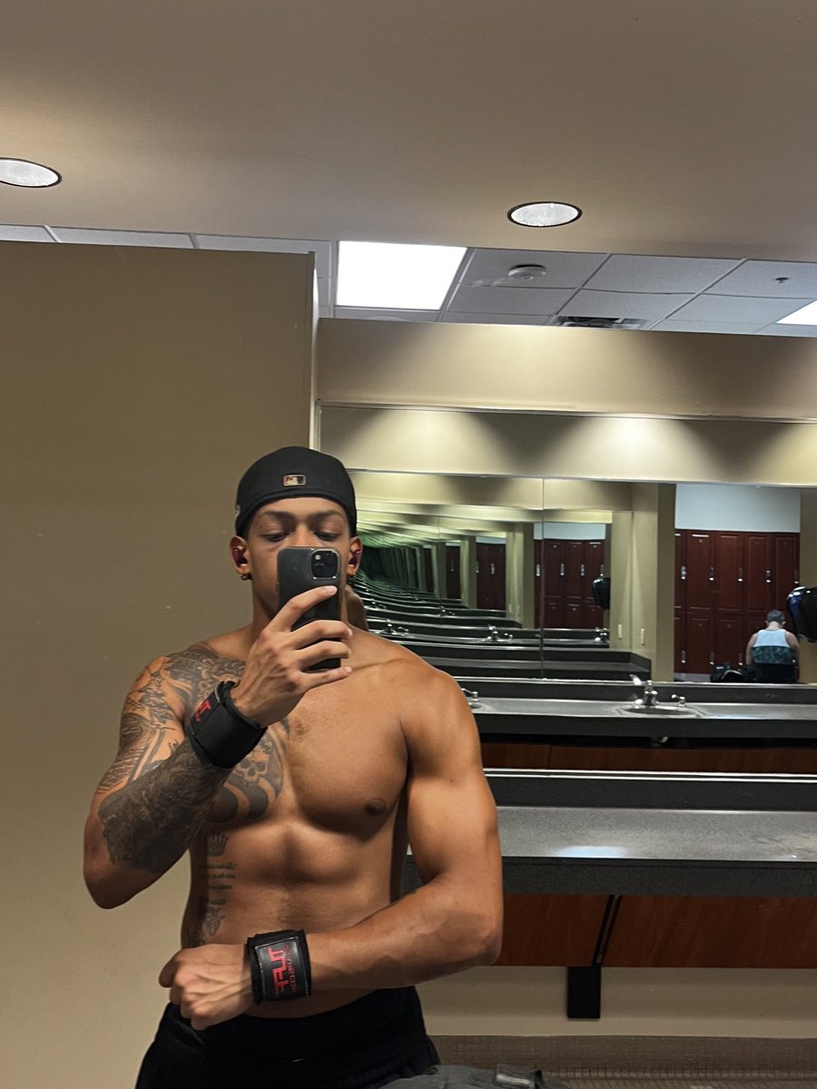 WilderTymel's tweet photo. it’s been a minute https://t.co/YFX1zVMxvm