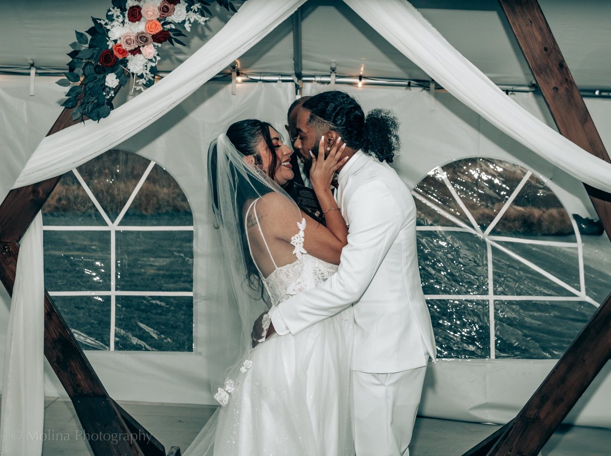 ac_arts_studio's tweet photo. We did that 🥹👰🏽‍♀️🤵🏾‍♂️🤍💍🫶🏽✨♾️ #TheWashingtons #Wedding https://t.co/d6ih5jjh6e