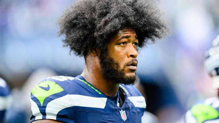 hawkblogger's tweet photo. Tackles by @ernestjones53 in 3 games since joining the Seahawks:

37 (over 12 tackles per game)

Sign this man immediately to torture the NFC West for years. https://t.co/rk40ivbQ6H
